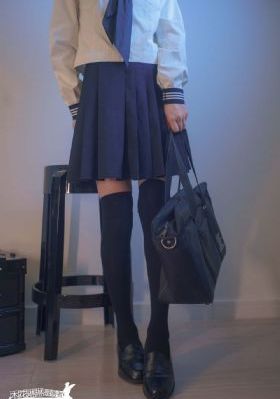 李华月 血恋_BD英语在线视频播放